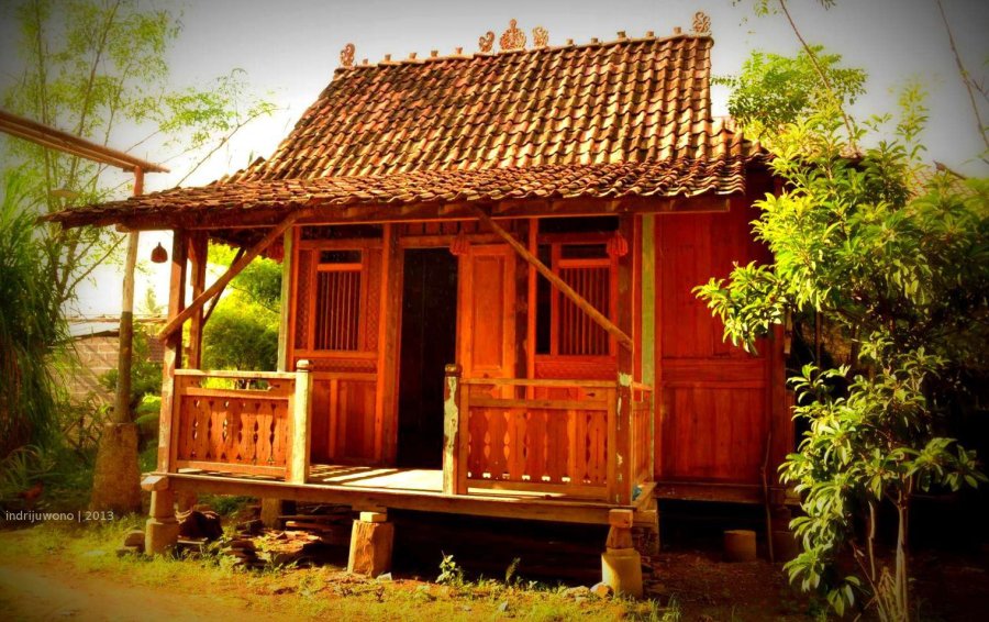 rumah kayu yang dipamerkan