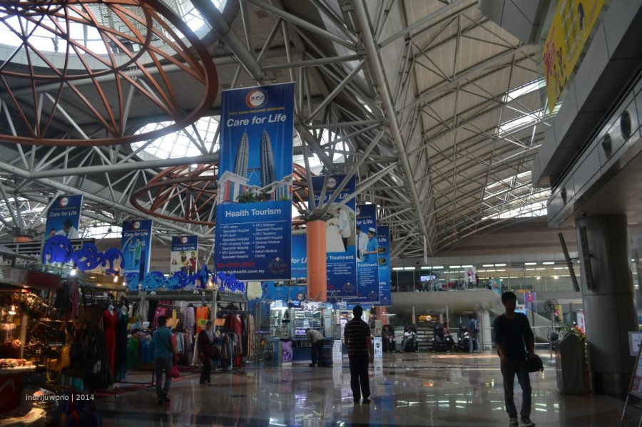 rangka batang sebagai balok pengikat antar kolom