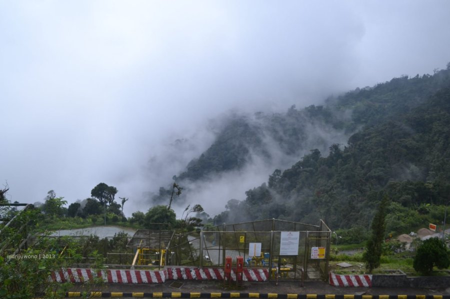 kabut turun ke bawah