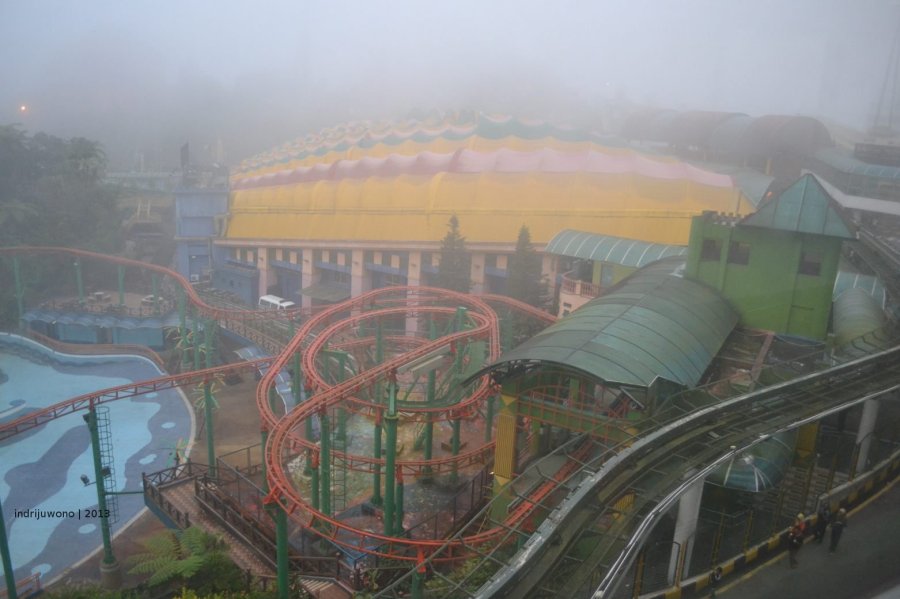 rollercoaster di udara dingin, siapa berani?
