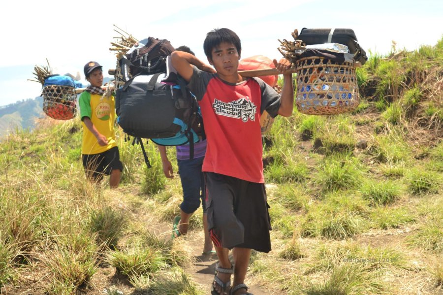 porter keranjang untuk rombongan