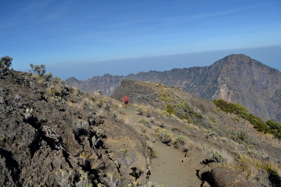 jalur pasir yang kulalui turun lagi