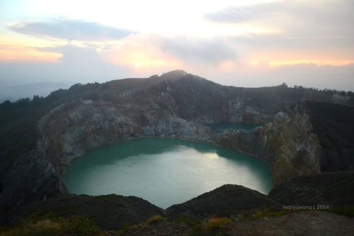 tiwu nua muri koo fai (danau untuk arwah muda mudi)