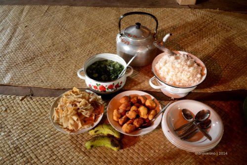 menu makan sebagai tamu