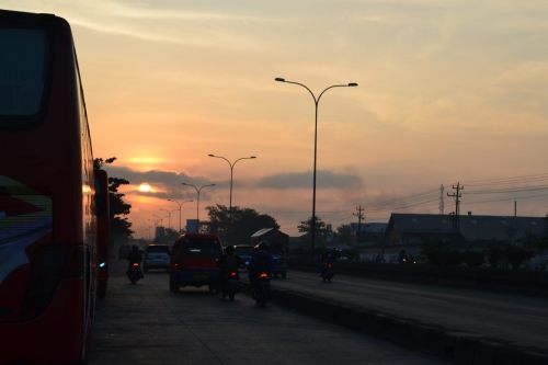 depan terminal terboyo di pagi hari