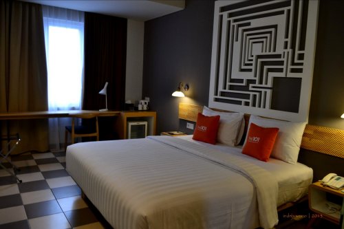 king size bed yang menemani