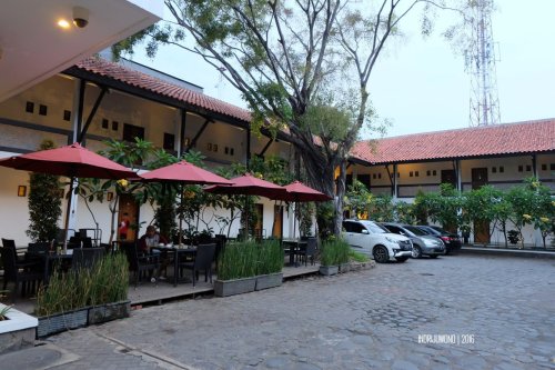 2-cirebon-amaris-siliwangi