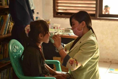 pemeriksaan gigi oleh kak drg nungki