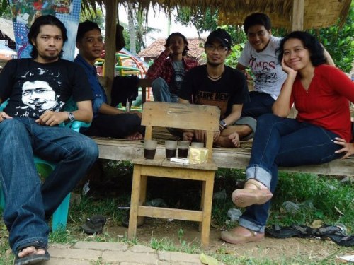 koelit ketjil (lagi), aldi, john, denie, zico, dan aku (fotonya denie)