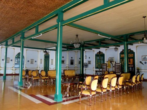 ruang raja menemui tamu-tamunya