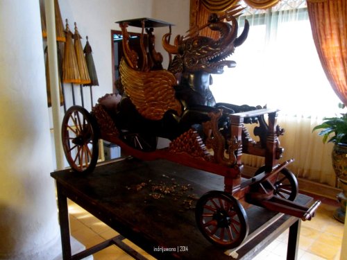 kereta untuk pangeran kecil