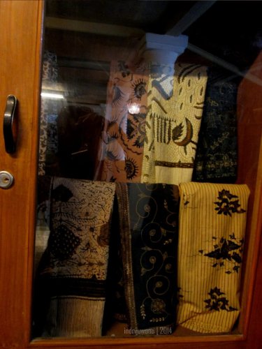 koleksi batik cirebon
