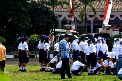 20-blitar-upacara-alun-alun-smp