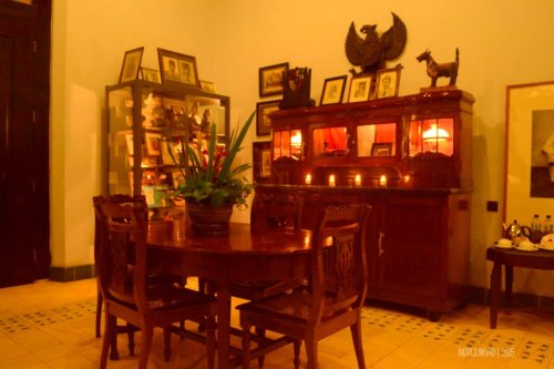 sudut koleksi dan dining table