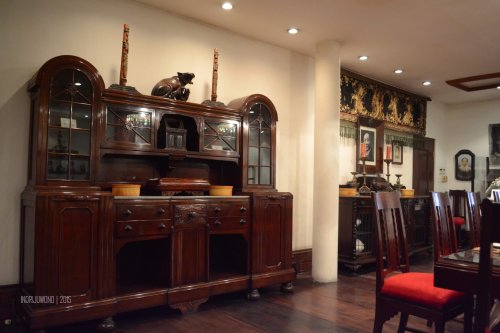 lemari antik dari cina