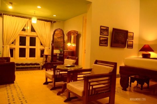 ruang duduk di dalam kamar tidur sang fajar