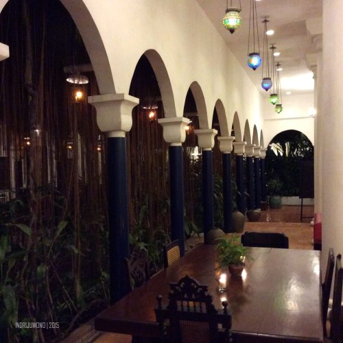 lengkungan gaya kolonial