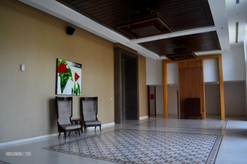 lantai bercorak yang hangat