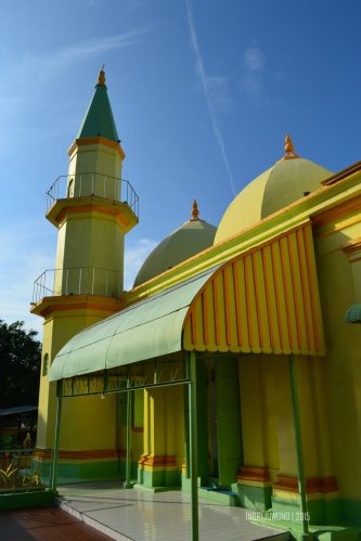 8-pulau-penyengat-kepri-masjid-raya