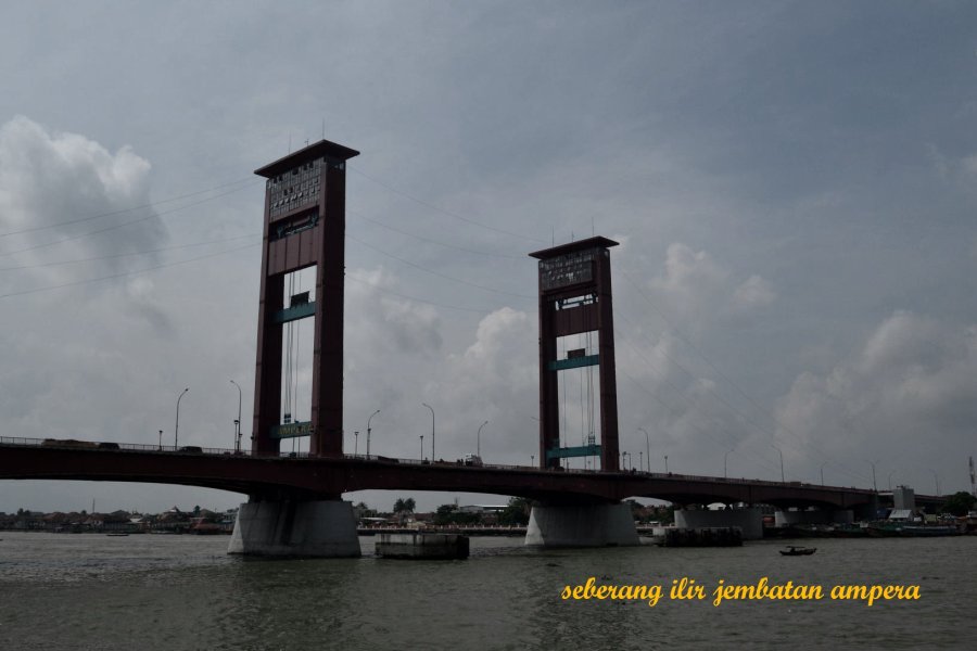 0-jembatan-ampera-sungai-musi-palembang-1