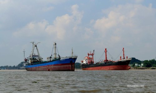 24-sungai-musi-kapal-besi-besar-jangkar