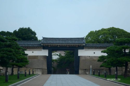 15-osaka-castle-ota-gate-outer-courtyard