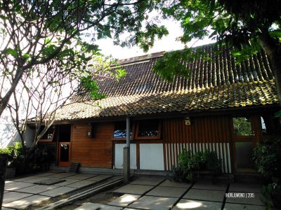 rumah kayu masa lalu