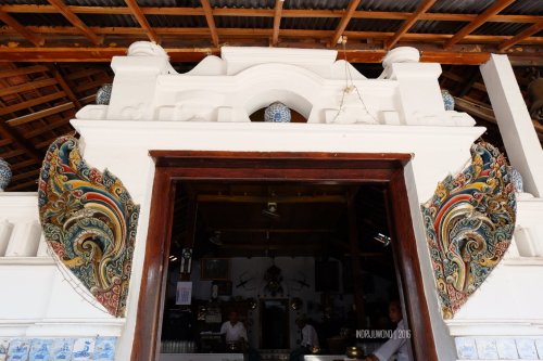 2-ziarah-keramik-gunung-jati