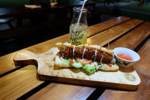 19-orange-resto-bogor-cakue-hotdog