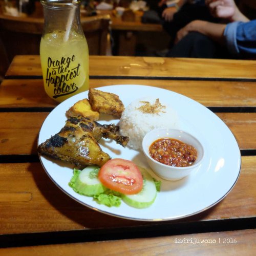 22-orange-resto-bogor-ayam-bakar