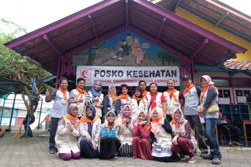 17-garut-trauma-healing-pasca-banjir-pengobatan-gratis-mer-c