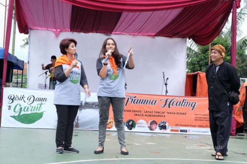 30-garut-trauma-healing-pasca-banjir-ine-febriyanti
