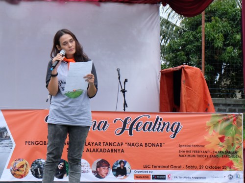 31-garut-trauma-healing-pasca-banjir-ine-febriyanti