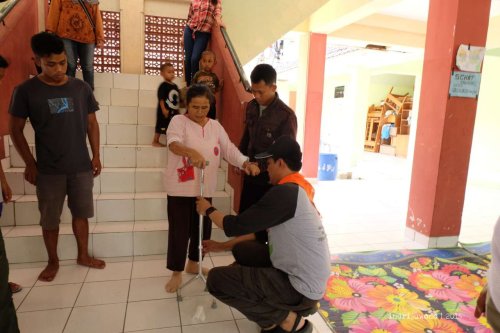 43-garut-trauma-healing-pasca-banjir-bantuan-tripod
