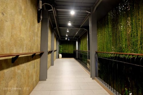 11-the-one-legian-hotel-bali-corridor