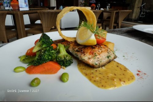 23-de-basilico-the-one-legian-kitchen-restaurant-norwegian-salmon