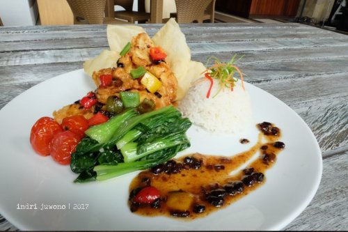 24-de-basilico-the-one-legian-kitchen-restaurant-chicken-black-bean-sauce