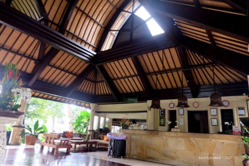 57-hotel-villa-lumbung-seminyak-bali-lobby