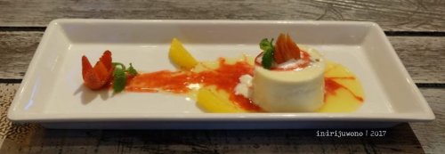 7-de-basilico-the-one-legian-kitchen-restaurant-pudding-pinata